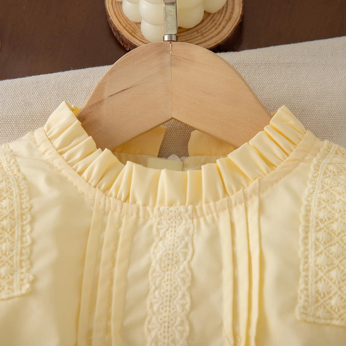 Baby Girl Meshklänning – Röd eller Gul