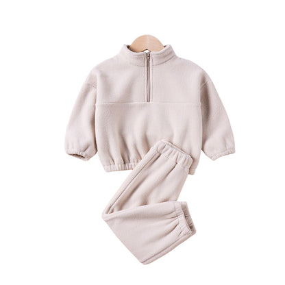 Varm Fleece Vinterdräkt för Småbarn – Mysig & Praktisk för Alla Äventyr