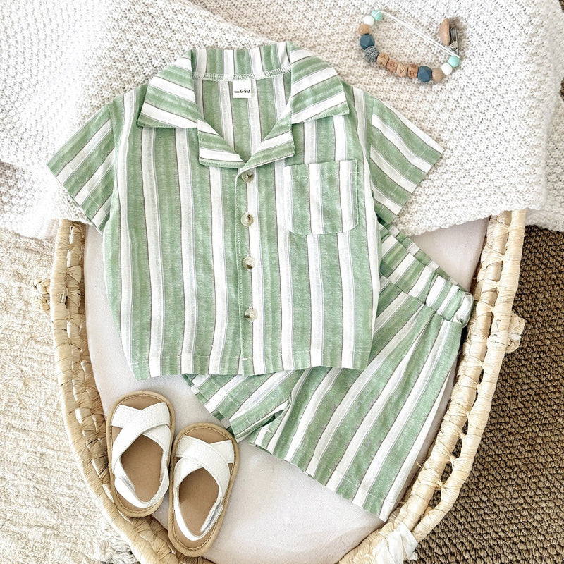Snyggt och Andningsbart 2-delars Babyset. Kortärmad Tröja + Sportiga Randiga Shorts för Pojkar & Flickor