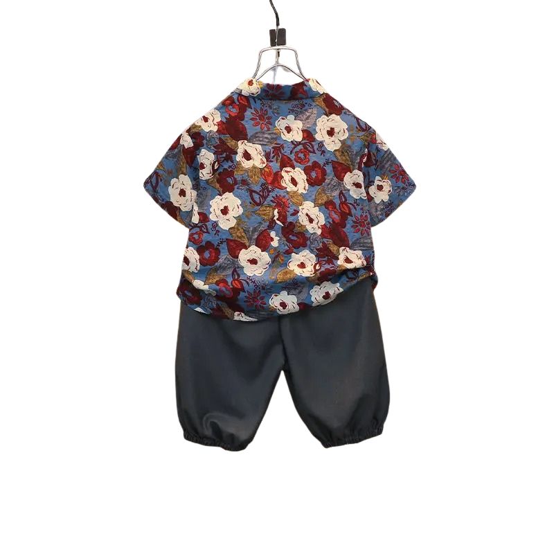 Blommigt sommarset för pojke - skjorta och shorts i bomull