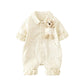 Denim baby jumpsuit med björnficka – söt unisex sparkdräkt i bomull för nyfödda och småbarn